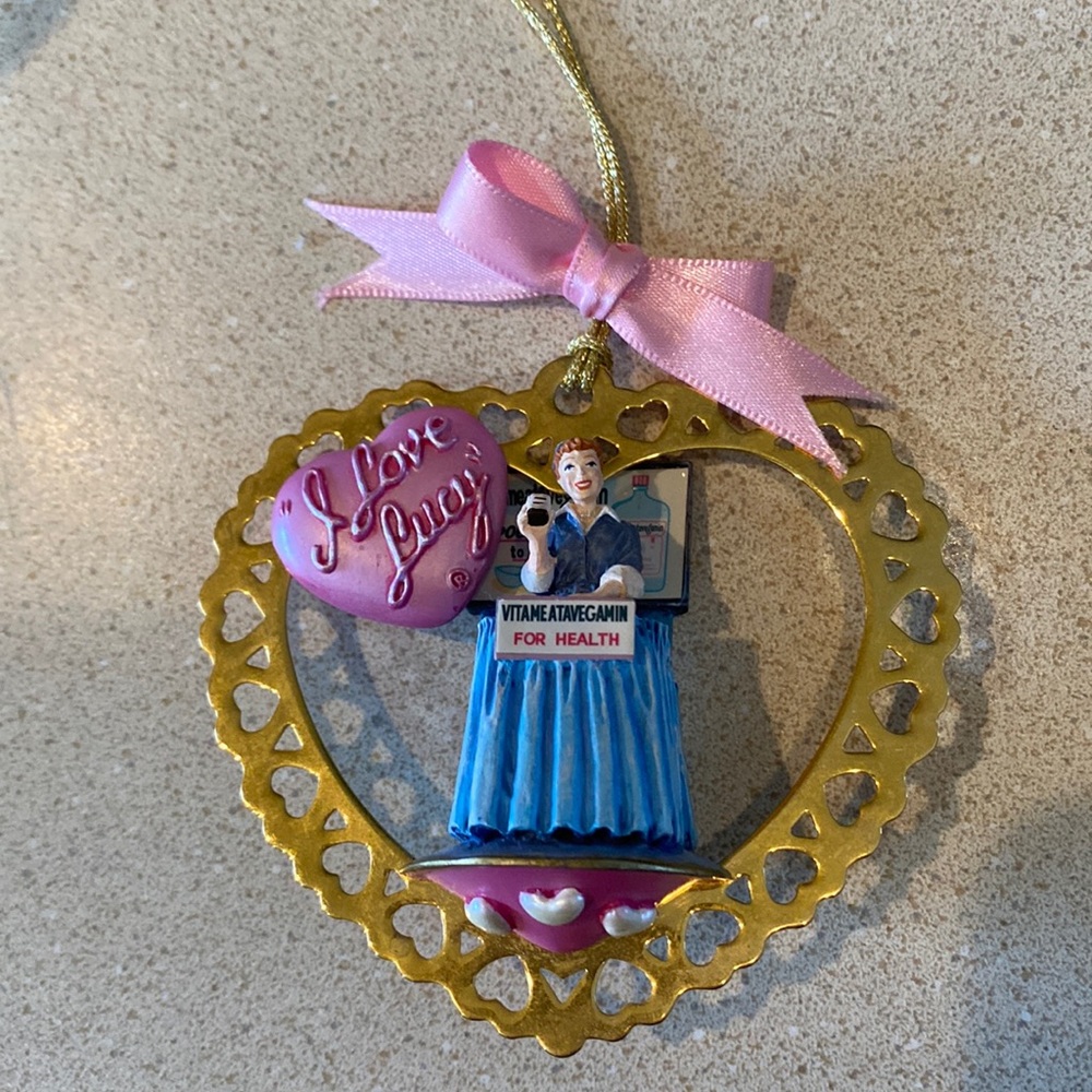 I Love Lucy ornament. Lucy does a commercial
